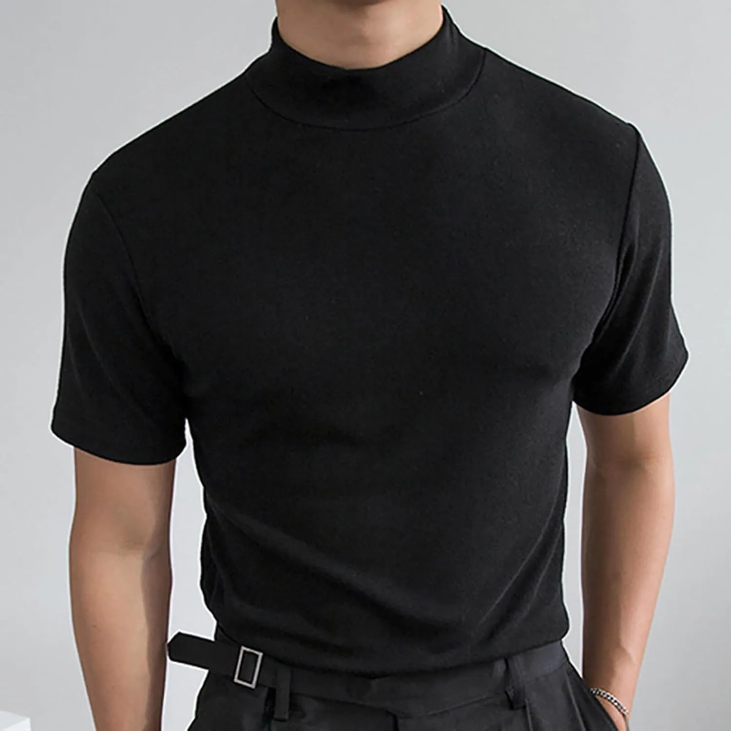 Uillui Men's Baselayer Cotton Stretch Mock Neck Tee Turtleneck Sweater Short Sleeve Basic Slim Fit Knitted Pullover Shirts