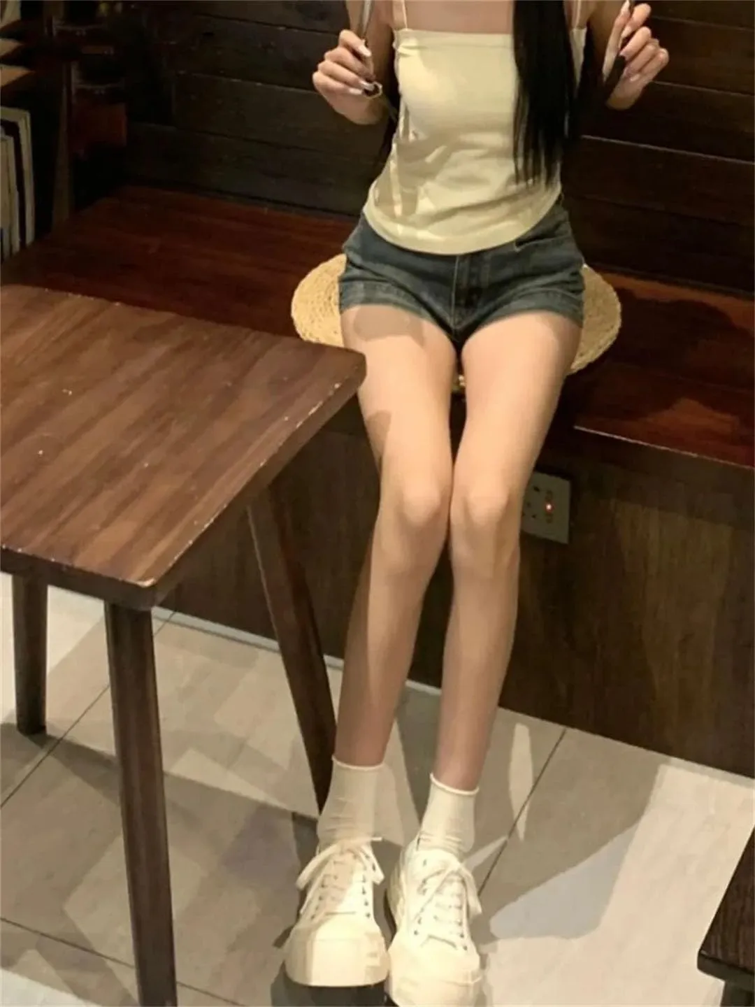 Women Retro High Waist Denim Shorts High Street Slimming Button Zipper Shorts