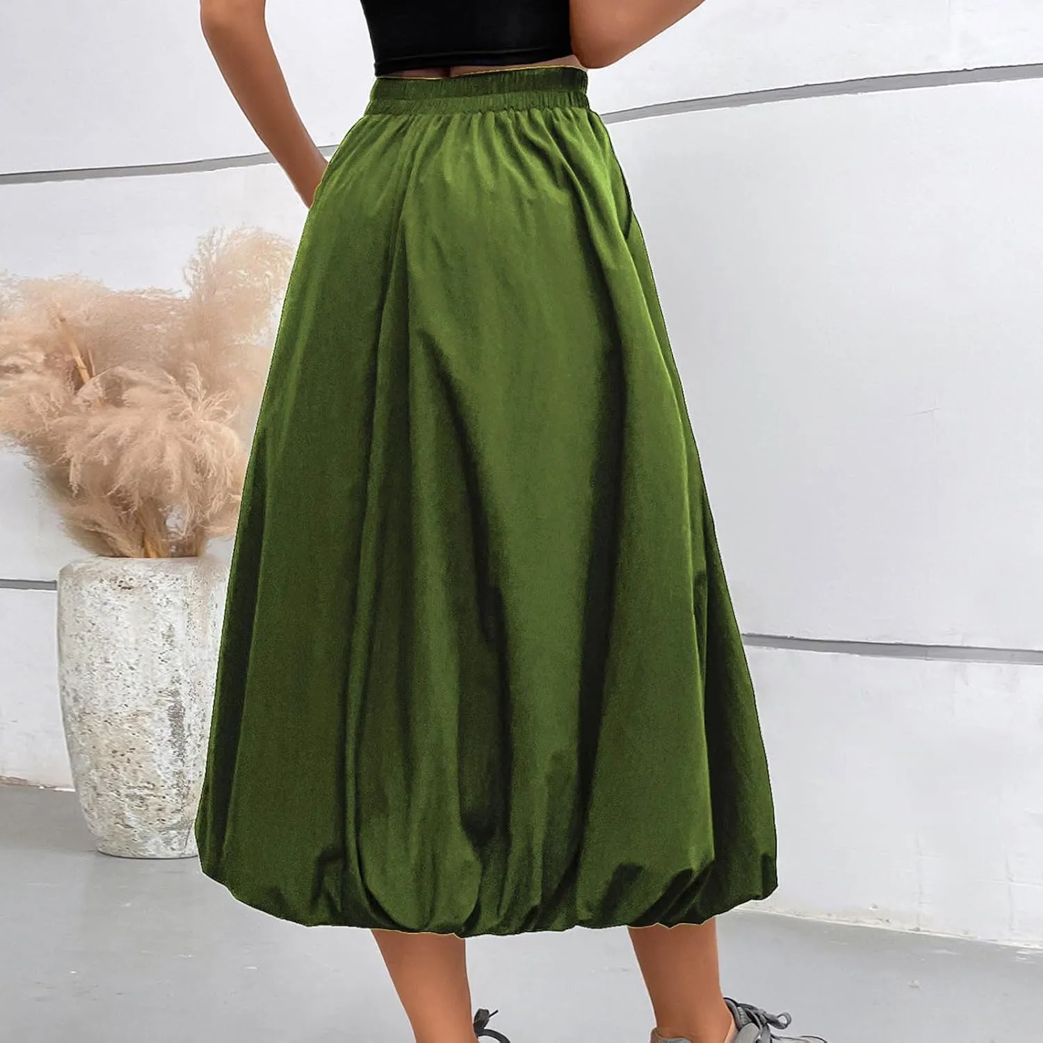Womens Casual Solid Boho High Waisted Flowy Maxi Skirts Trendy Cute Long Skirts with Pockets 2025 Summer Fashion