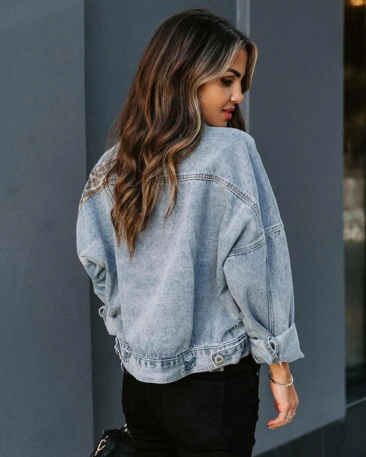 Women's Jean Denim Jacket Classic Trucker Shacket Button Up Frayed Cropped Loose Coats
